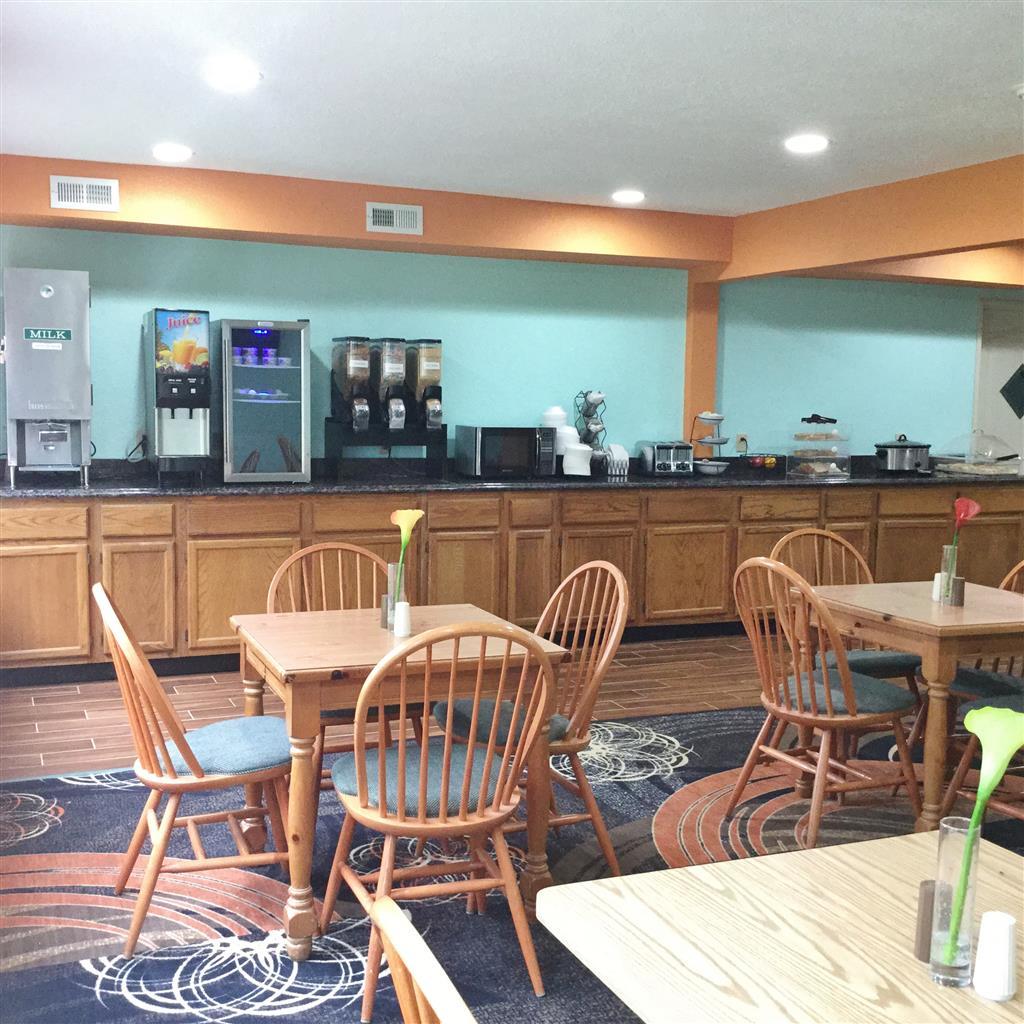Super 8 By Wyndham Lake Of The Ozarks Eldon Bekvämligheter bild